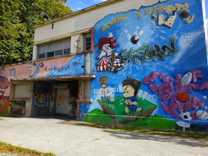 mur que les enfants ont dessiné  